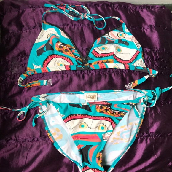 bikini and matching sarong